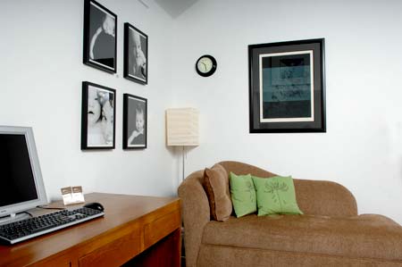 midwifery group clinic room 1